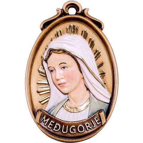 Medaglione Scolpito con Volto Madonna di Medjugorje, Legno Colorato Dipinto a Mano, Altezza: 9 Cm - Demetz Deur